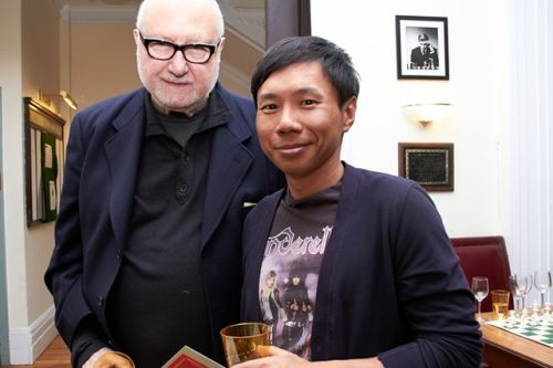 纽约华裔艺术家荣膺双年艺术大奖获10万美元奖金